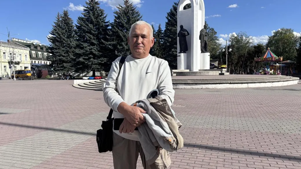 «Я маю його зустріти»: батько морпіха зі Стрия п'ятий рік чекає на сина з полону