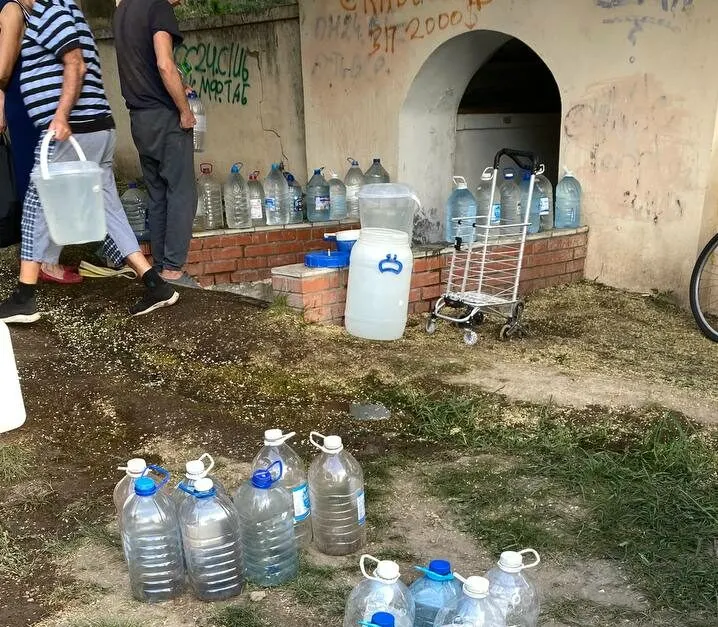 У Маріуполі після нічних вибухів перебої зі світлом і водою