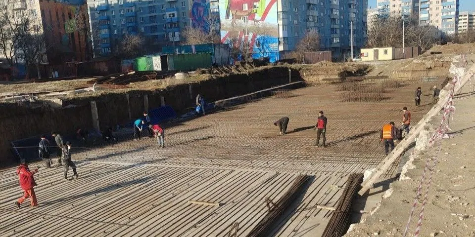 В окупованому Маріуполі землю далі передають російським забудовникам