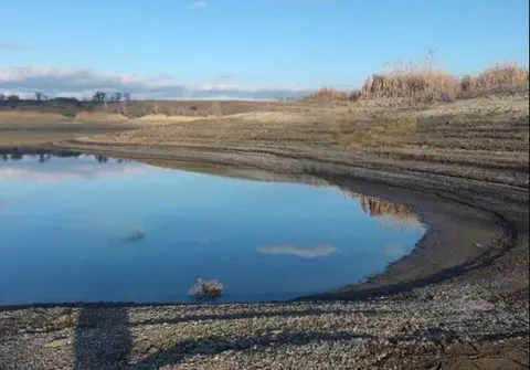 Водна криза в Маріуполі: іржава вода, графіки та спалах кишкових інфекцій
