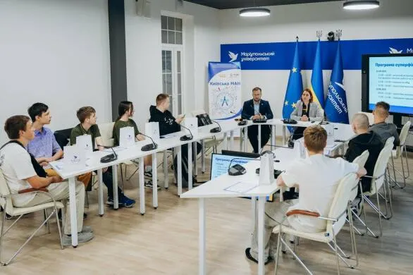 Маріупольські школи продовжують набір учнів на новий навчальний рік