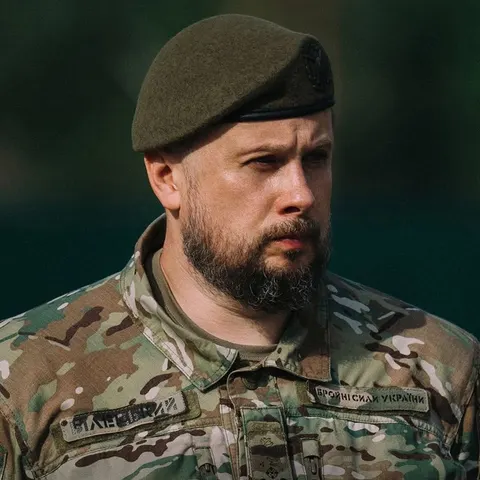 Білецький рвався в оточений Маріуполь: історія від аеророзвідника