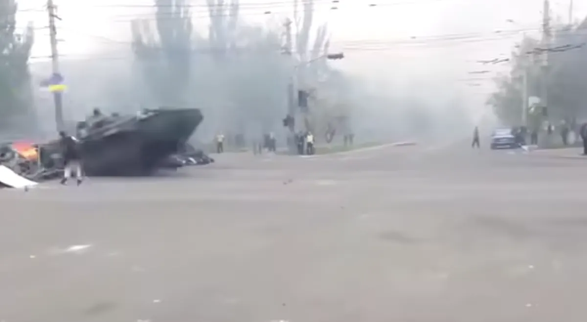 Відео з «летючою» БМП у Маріуполі: що насправді сталося 9 травня 2014 року