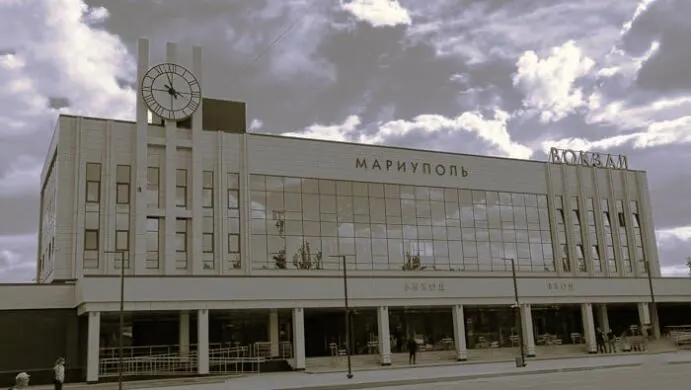 Маріуполь без приміських поїздів: усі чотири рейси скасували