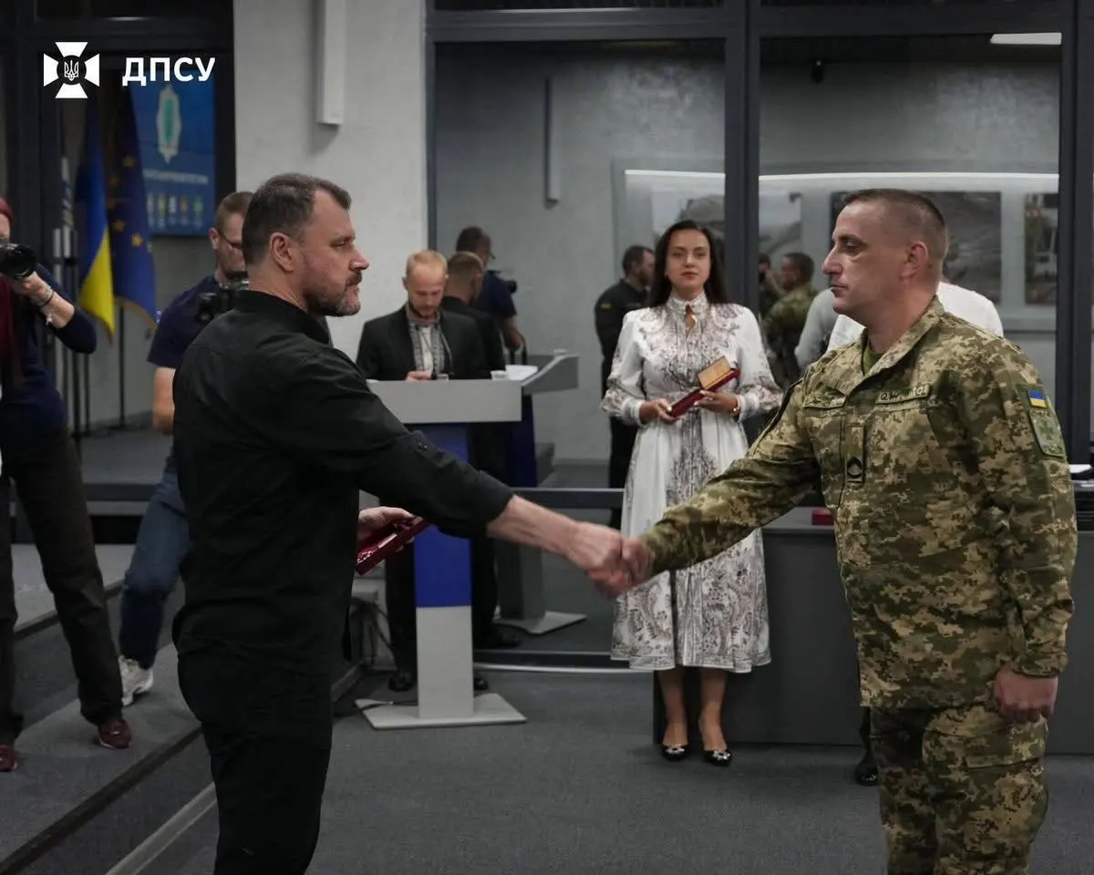 Маріупольський медик Олексій Дубровін отримав орден «За мужність»