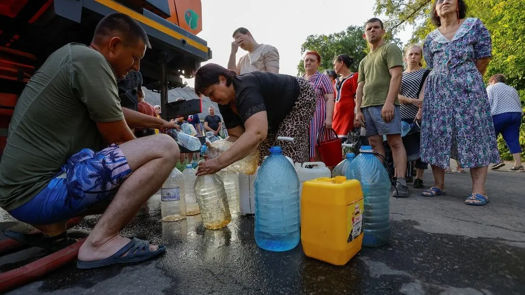 У Маріуполі через відключення світла загострилися проблеми з водою