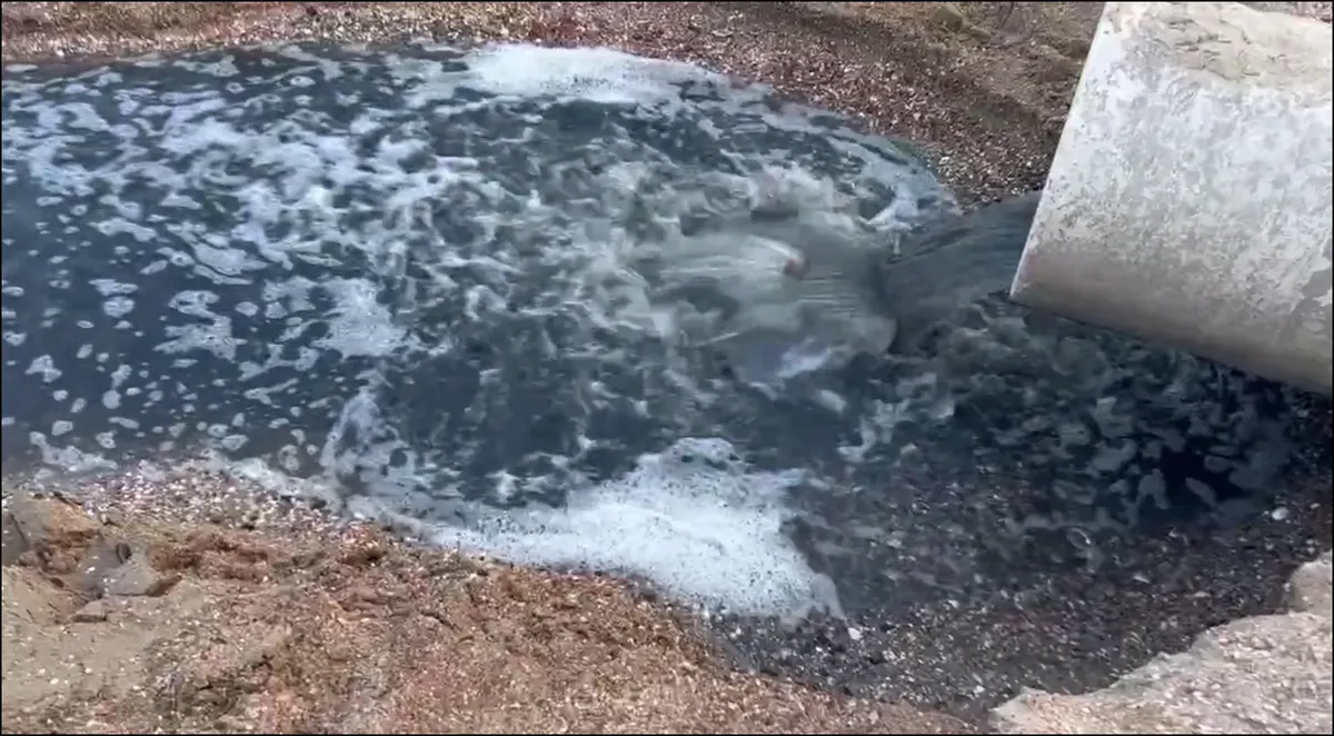 У Маріуполі ліквідували витік каналізації в море: що відомо