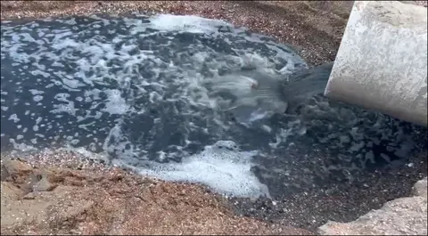 У Маріуполі ліквідували витік каналізації в море: що відомо