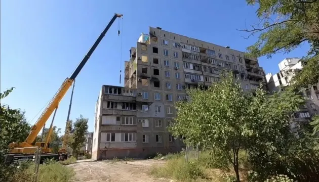 У Маріуполі землі під зруйнованими будинками передають російським забудовникам