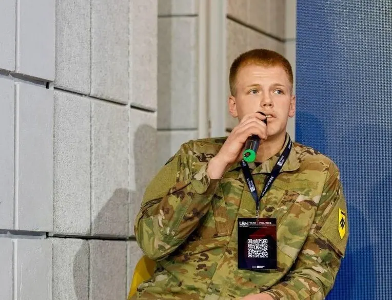 «Таганрог став пеклом»: історія азовця, який вижив у полоні