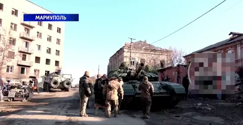 Росіяни знімають пропагандистське кіно в зруйнованому Маріуполі