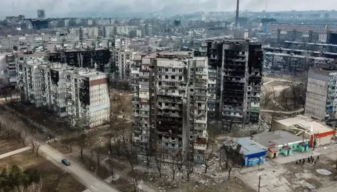Окупанти обіцяють розподілити ще 2,5 тисячі квартир у Маріуполі до кінця вересня
