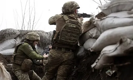 ЗМІНА НАПРЯМКУ: російська техніка йде через Маріуполь на Запоріжжя