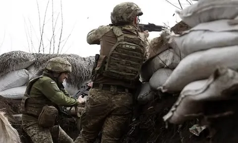ЗМІНА НАПРЯМКУ: російська техніка йде через Маріуполь на Запоріжжя
