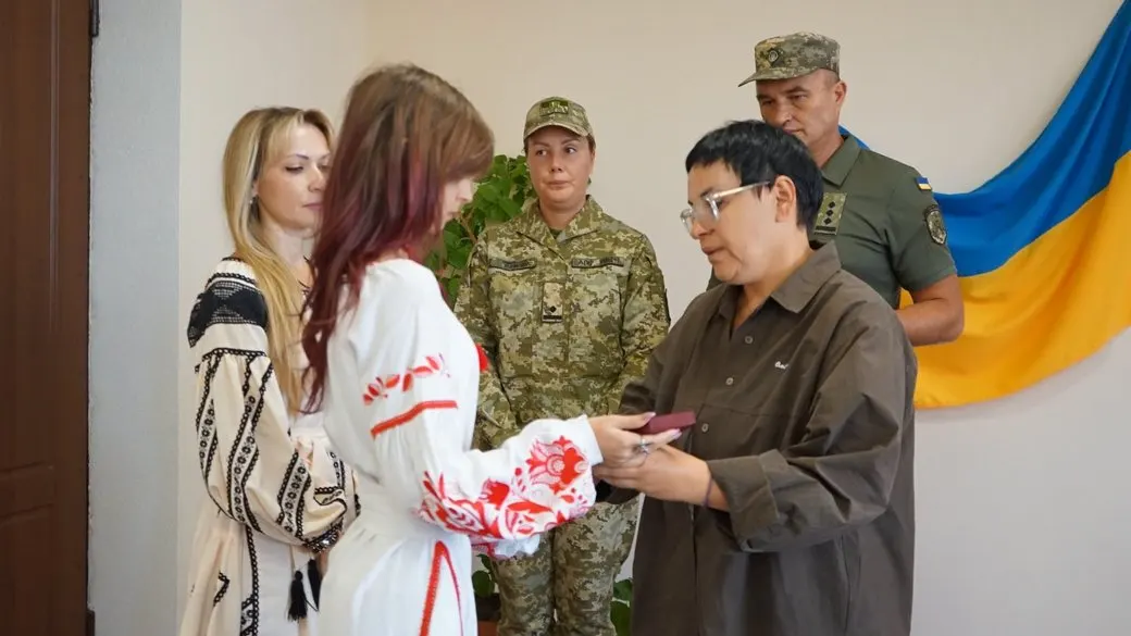В Одесі родині загиблого прикордонника з Донеччини передали посмертну нагороду