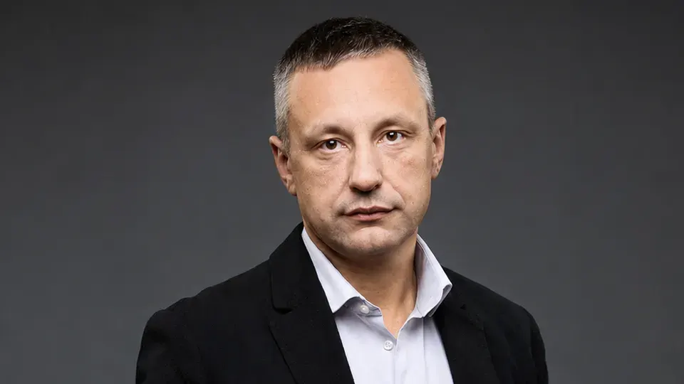 На окупованій Донеччині «виборчком» заявив про 75% явки: як організовували голосування в Маріуполі
