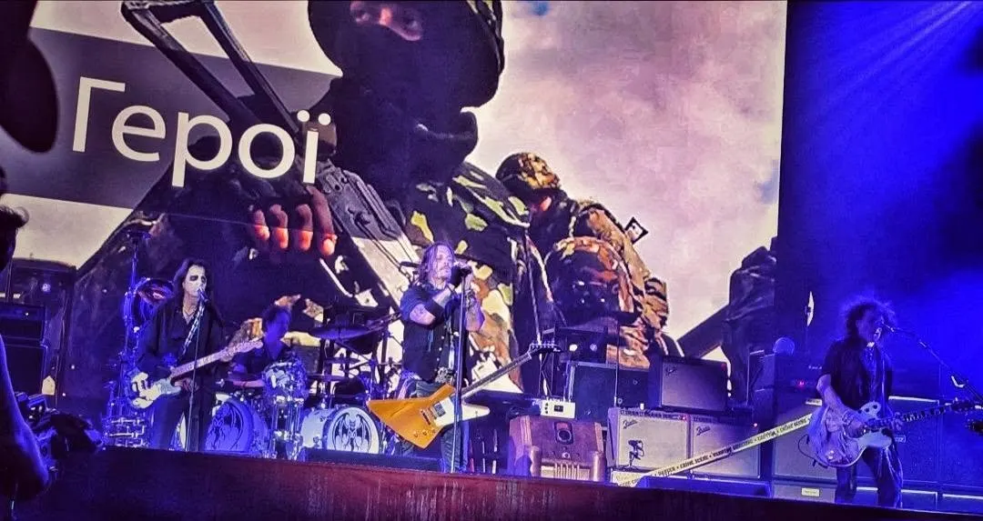 Маріупольська художниця: Hollywood Vampires показують Україну у турі 2026