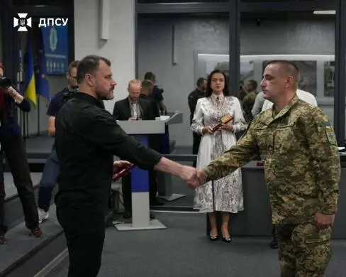Медик із Маріуполя отримав орден «За мужність» III ступеня