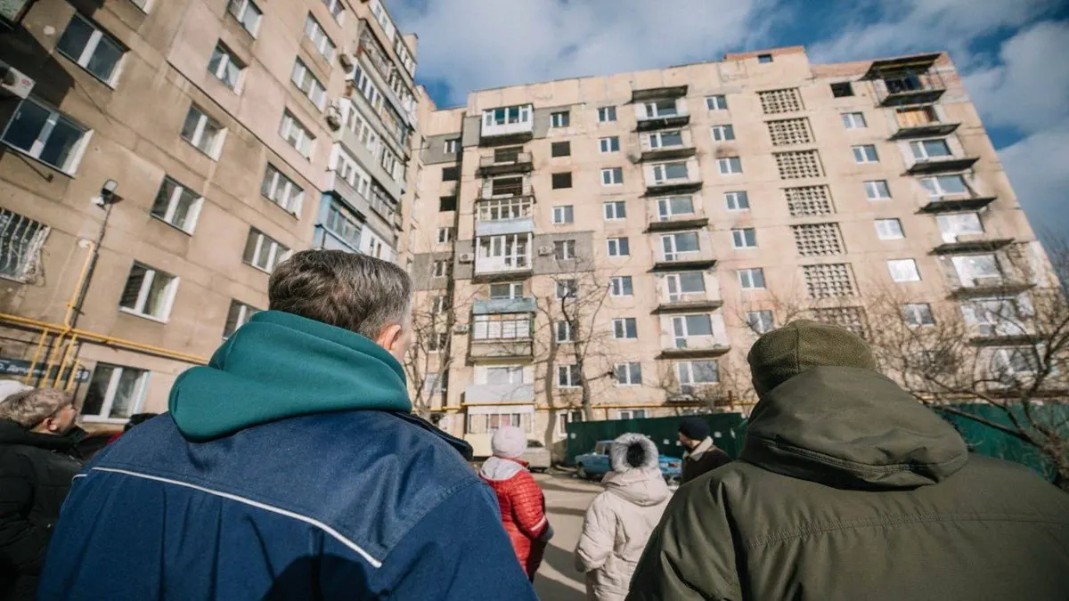 В окупованому Маріуполі розподілили 3600 квартир: що відомо