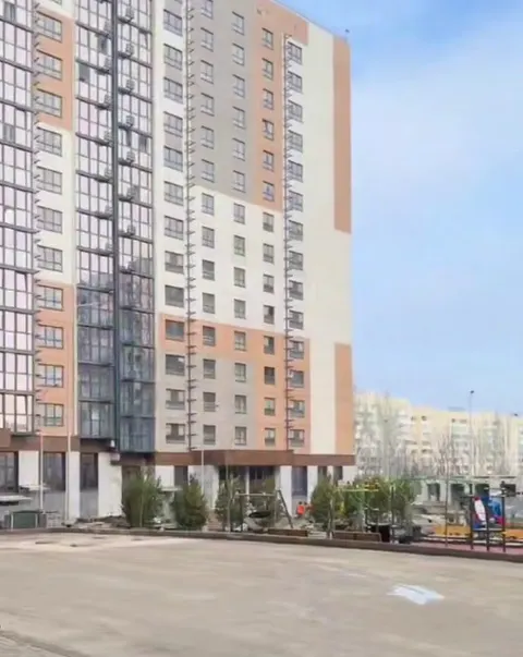 У Маріуполі окупанти продають квартири без ремонту за 76 тисяч доларів