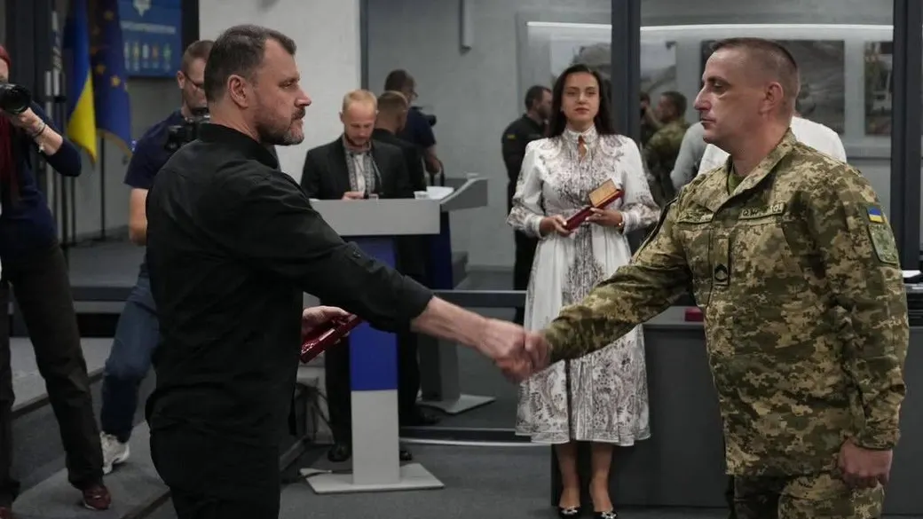 Медик Олексій Дубровін отримав орден «За мужність» ІІІ ступеня
